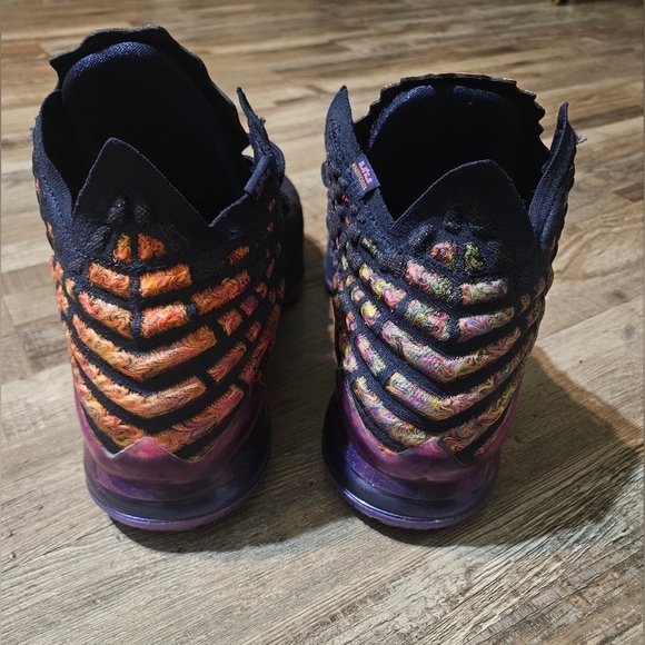 💙Nike Lebron XVII 'Space Jam Monstars' Basketball Shoes CD5050-400 SZ (17)💚 - Picture 8 of 16